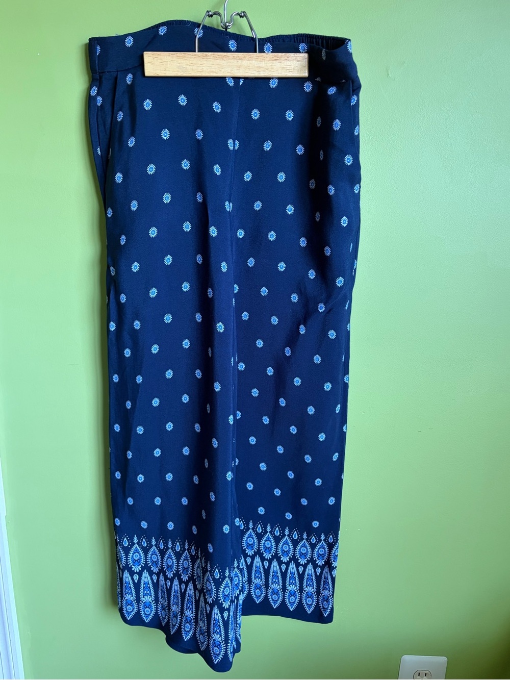 LOFT Navy Wide-Leg Printed cropped Palazzo Pants - Picture 2 of 6
